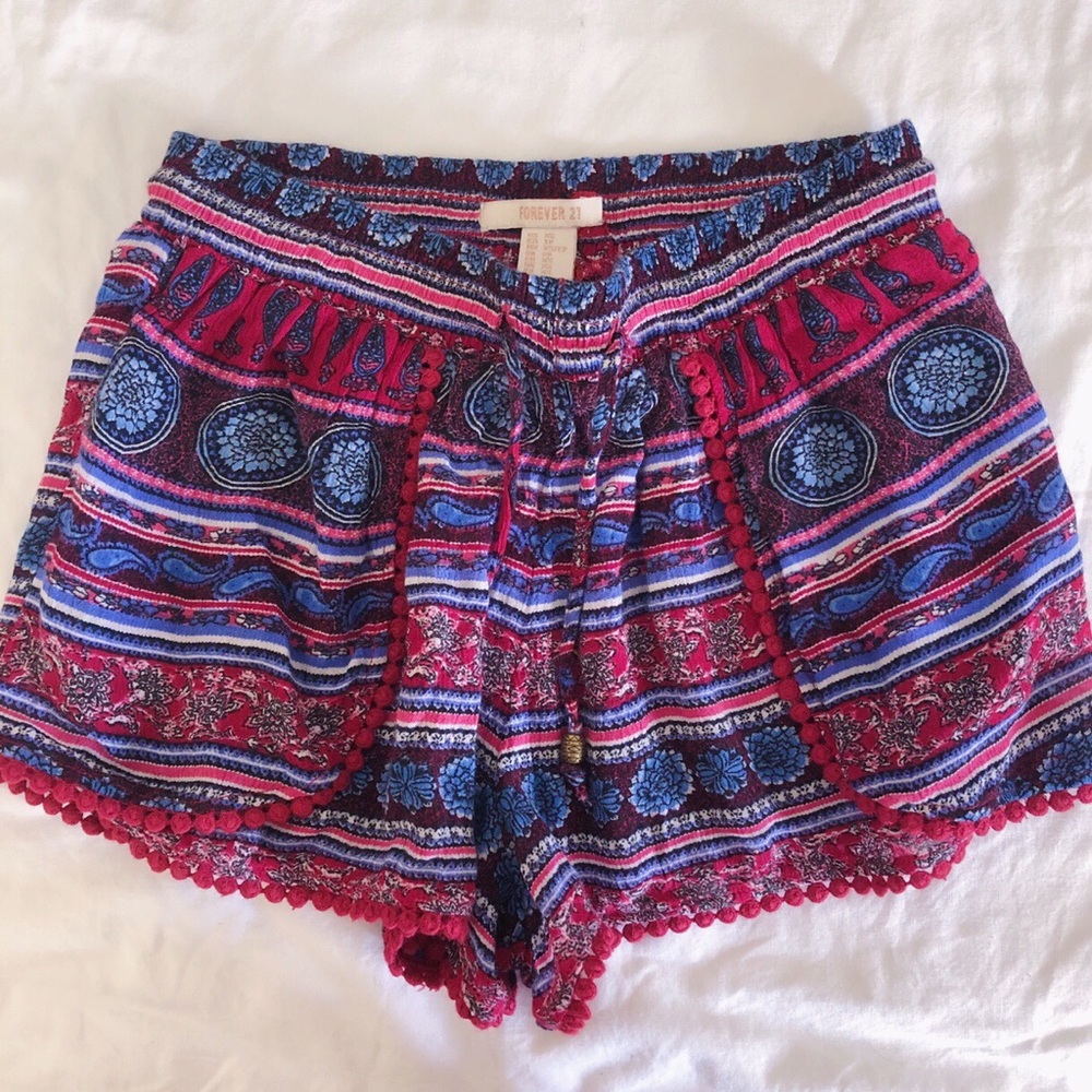 FOREVER 21 CUTE DRESS SHORTS 💙❤️